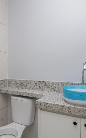 Apartamento para alugar com 66m², 2 quartos e 1 vaga Apartamento para alugar com 66m², 2 quartos e 1 vagaBanheiro do Quarto 2 Suíte