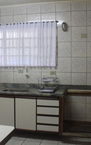 Casa à venda com 125m², 2 quartos e 2 vagasCozinha