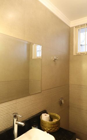 Casa para alugar com 250m², 4 quartos e 2 vagasLavabo