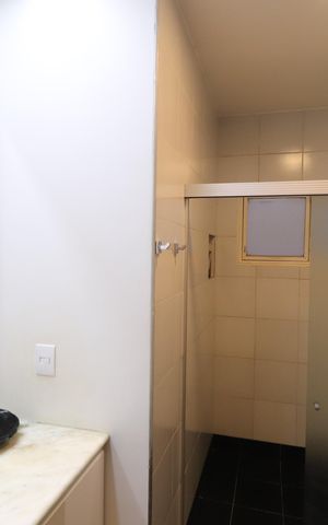 Casa para alugar com 250m², 4 quartos e 2 vagasBanheiro Social