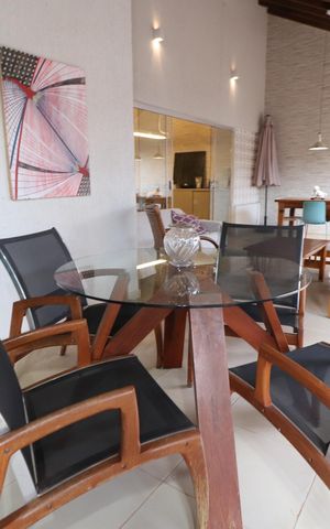 Casa para alugar com 250m², 4 quartos e 2 vagasVaranda