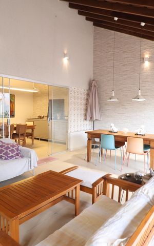 Casa para alugar com 250m², 4 quartos e 2 vagasVaranda