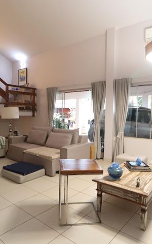 Casa para alugar com 250m², 4 quartos e 2 vagasSala