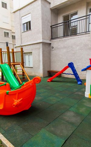 Apartamento à venda com 43m², 2 quartos e 1 vaga Apartamento à venda com 43m², 2 quartos e 1 vagaÁrea comum - Playground