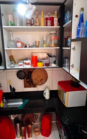 Apartamento à venda com 52m², 3 quartos e 2 vagas Apartamento à venda com 52m², 3 quartos e 2 vagasCozinha e Área de Serviço