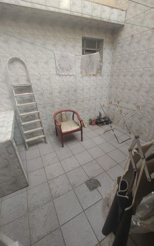 Casa à venda com 500m², 7 quartos e 6 vagas Casa à venda com 500m², 7 quartos e 6 vagasÁrea externa