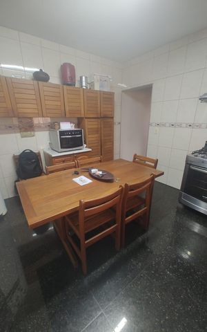 Casa à venda com 500m², 7 quartos e 6 vagas Casa à venda com 500m², 7 quartos e 6 vagasCozinha