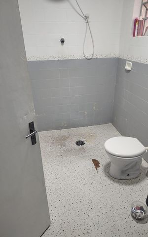 Casa à venda com 500m², 7 quartos e 6 vagas Casa à venda com 500m², 7 quartos e 6 vagasBanheiro 4