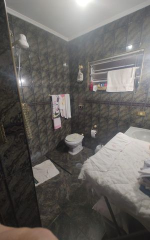 Casa à venda com 500m², 7 quartos e 6 vagas Casa à venda com 500m², 7 quartos e 6 vagasBanheiro 2