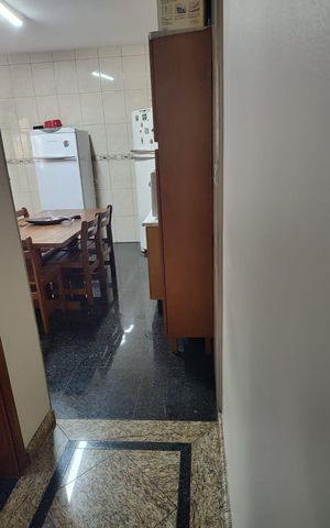 Casa à venda com 500m², 7 quartos e 6 vagas Casa à venda com 500m², 7 quartos e 6 vagasCorredor
