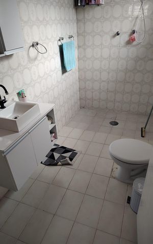 Casa à venda com 500m², 7 quartos e 6 vagas Casa à venda com 500m², 7 quartos e 6 vagasBanheiro 3