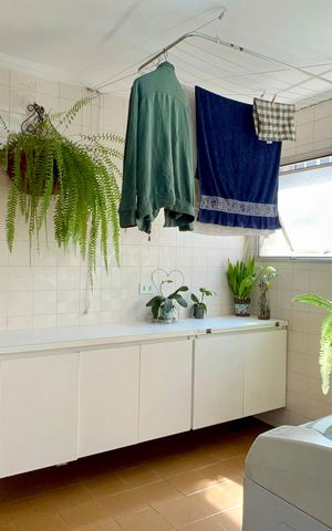 Apartamento à venda com 212m², 4 quartos e 3 vagas Apartamento à venda com 212m², 4 quartos e 3 vagasÁrea de Serviço