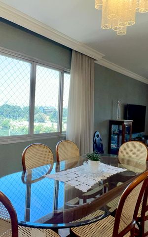 Apartamento à venda com 212m², 4 quartos e 3 vagas Apartamento à venda com 212m², 4 quartos e 3 vagasSala de Jantar