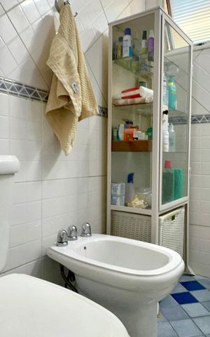 Apartamento à venda com 212m², 4 quartos e 3 vagas Apartamento à venda com 212m², 4 quartos e 3 vagasBanheiro