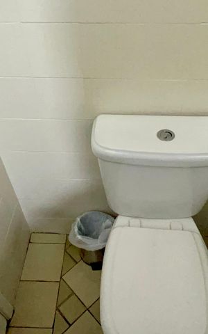 Apartamento à venda com 212m², 4 quartos e 3 vagas Apartamento à venda com 212m², 4 quartos e 3 vagasLavabo