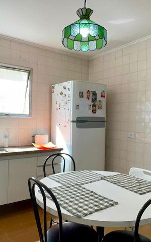 Apartamento à venda com 212m², 4 quartos e 3 vagas Apartamento à venda com 212m², 4 quartos e 3 vagasCopa