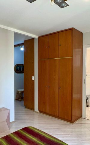 Apartamento à venda com 212m², 4 quartos e 3 vagas Apartamento à venda com 212m², 4 quartos e 3 vagasSuite