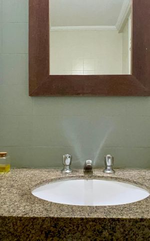 Apartamento à venda com 212m², 4 quartos e 3 vagas Apartamento à venda com 212m², 4 quartos e 3 vagasLavabo