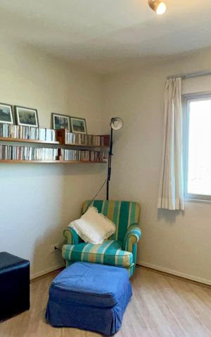 Apartamento à venda com 212m², 4 quartos e 3 vagas Apartamento à venda com 212m², 4 quartos e 3 vagasQuarto 2