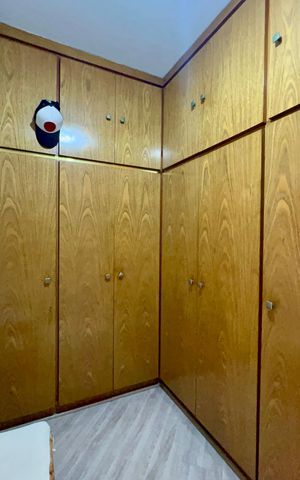 Apartamento à venda com 212m², 4 quartos e 3 vagas Apartamento à venda com 212m², 4 quartos e 3 vagasCloset da suíte