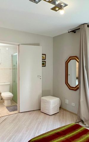 Apartamento à venda com 212m², 4 quartos e 3 vagas Apartamento à venda com 212m², 4 quartos e 3 vagasSuite
