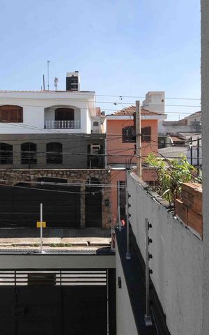 Casa para alugar com 128m², 3 quartos e 2 vagas Casa para alugar com 128m², 3 quartos e 2 vagasVaranda