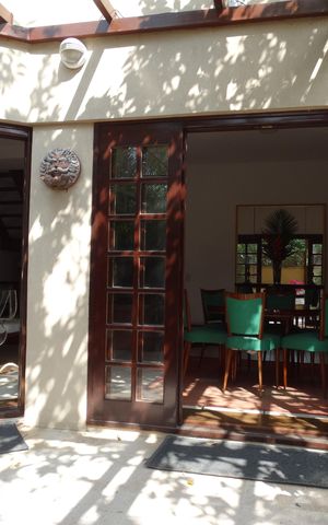 Casa à venda com 310m², 4 quartos e 1 vaga Casa à venda com 310m², 4 quartos e 1 vagaÁrea externa