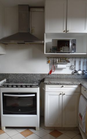 Casa à venda com 310m², 4 quartos e 1 vaga Casa à venda com 310m², 4 quartos e 1 vagaCozinha