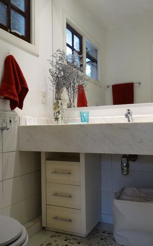Casa à venda com 310m², 4 quartos e 1 vaga Casa à venda com 310m², 4 quartos e 1 vagaBanheiro