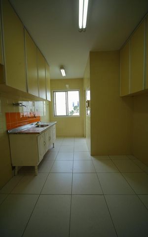Apartamento à venda com 99m², 2 quartos e 1 vagaCozinha 