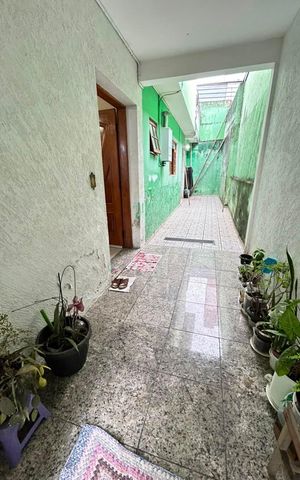 Casa à venda com 120m², 3 quartos e 2 vagasÁrea externa