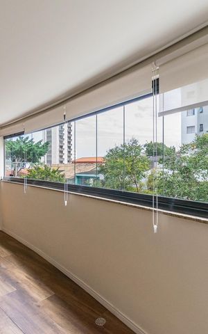 Apartamento à venda com 147m², 3 quartos e 3 vagas Apartamento à venda com 147m², 3 quartos e 3 vagasVaranda