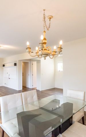 Apartamento à venda com 147m², 3 quartos e 3 vagas Apartamento à venda com 147m², 3 quartos e 3 vagasSala