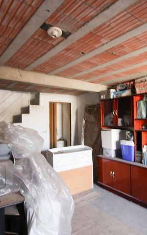 Casa à venda com 205m², 5 quartos e 3 vagas