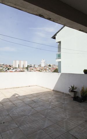 Casa à venda com 205m², 5 quartos e 3 vagas