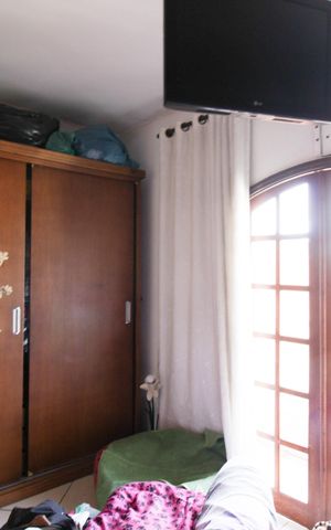 Casa à venda com 205m², 5 quartos e 3 vagas