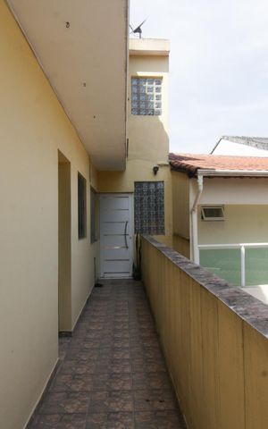 Casa à venda com 205m², 5 quartos e 3 vagas