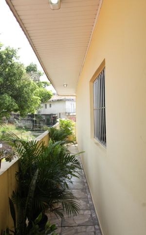 Casa à venda com 205m², 5 quartos e 3 vagas
