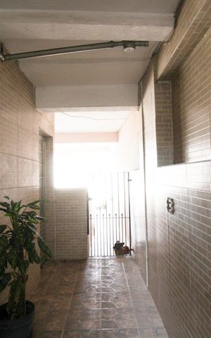 Casa à venda com 205m², 5 quartos e 3 vagas