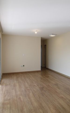 Apartamento à venda com 122m², 3 quartos e 2 vagas Apartamento à venda com 122m², 3 quartos e 2 vagasSala