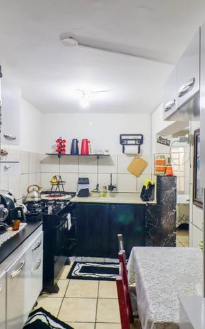 Casa à venda com 125m², 3 quartos e sem vaga Casa à venda com 125m², 3 quartos e sem vagaCozinha