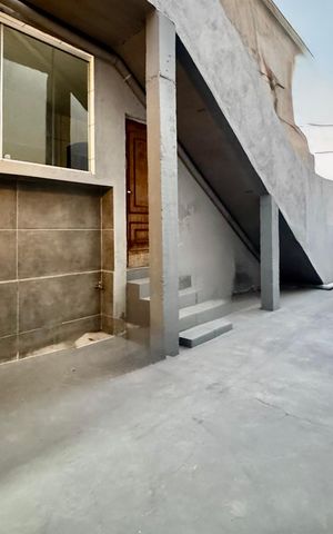 Casa para alugar com 115m², 2 quartos e 2 vagas Casa para alugar com 115m², 2 quartos e 2 vagasÁrea externa