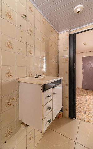 Apartamento à venda com 47m², 2 quartos e 1 vaga Apartamento à venda com 47m², 2 quartos e 1 vagaBanheiro