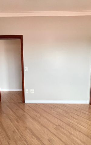 Casa à venda com 240m², 3 quartos e 8 vagas Casa à venda com 240m², 3 quartos e 8 vagasQuarto 2