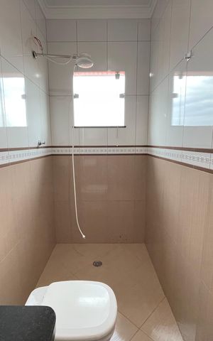 Casa à venda com 240m², 3 quartos e 8 vagas Casa à venda com 240m², 3 quartos e 8 vagasBanheiro 2