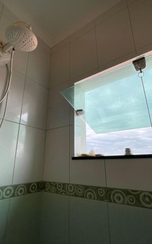 Casa à venda com 240m², 3 quartos e 8 vagas Casa à venda com 240m², 3 quartos e 8 vagasBanheiro 3