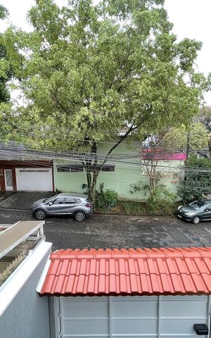 Casa à venda com 240m², 3 quartos e 8 vagas Casa à venda com 240m², 3 quartos e 8 vagasQuarto 3