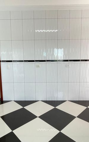 Casa à venda com 240m², 3 quartos e 8 vagas Casa à venda com 240m², 3 quartos e 8 vagasCozinha