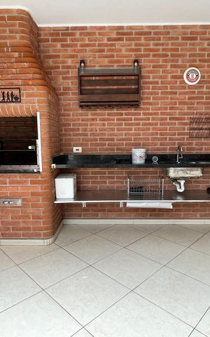Casa à venda com 240m², 3 quartos e 8 vagas Casa à venda com 240m², 3 quartos e 8 vagasChurrasqueira