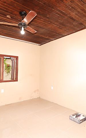Casa à venda com 152m², 5 quartos e 5 vagasSala 2 
